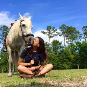 Meet your Posher, Desiree